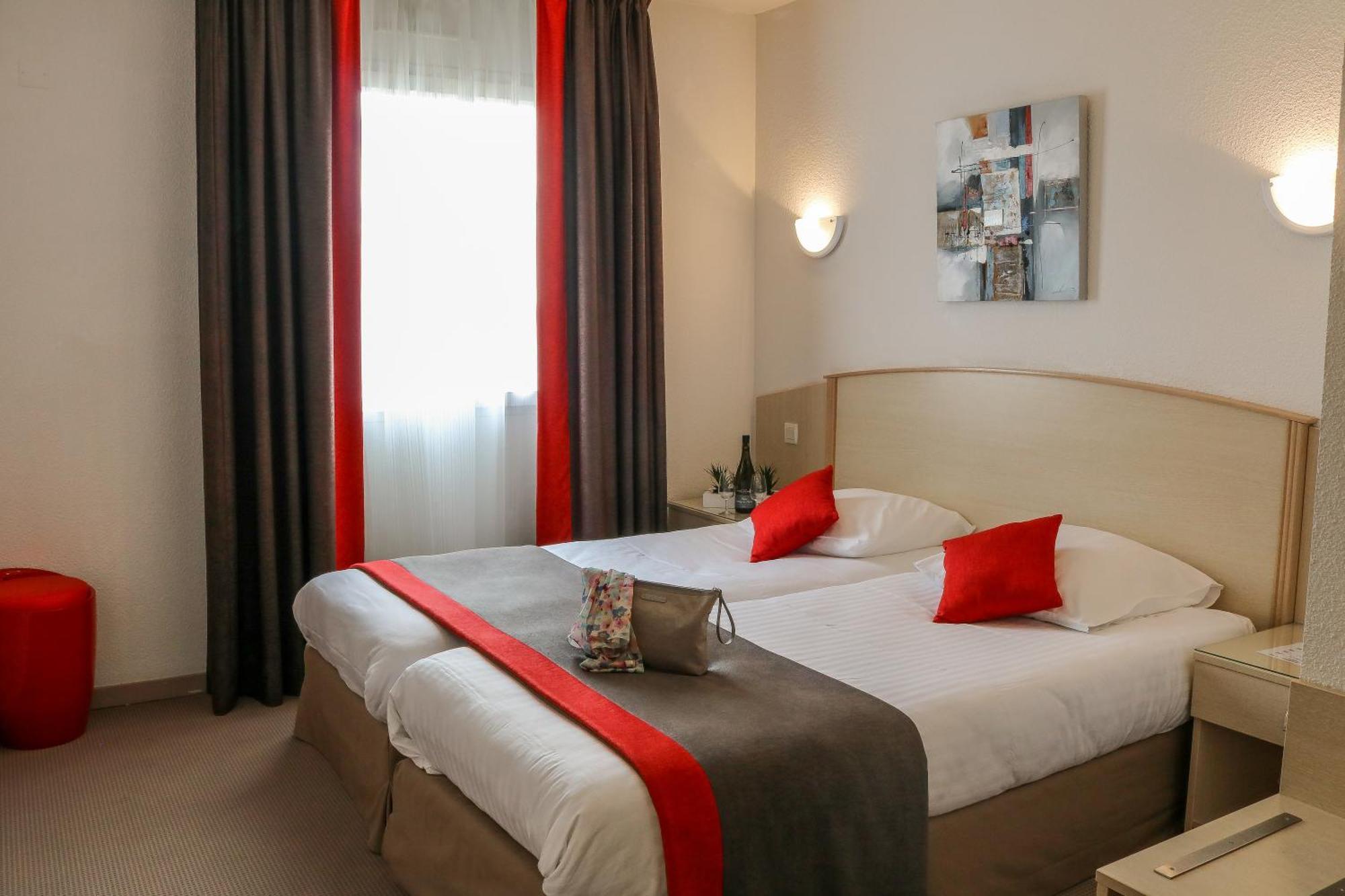 Hotel Le Kolibri Tournus Exterior foto